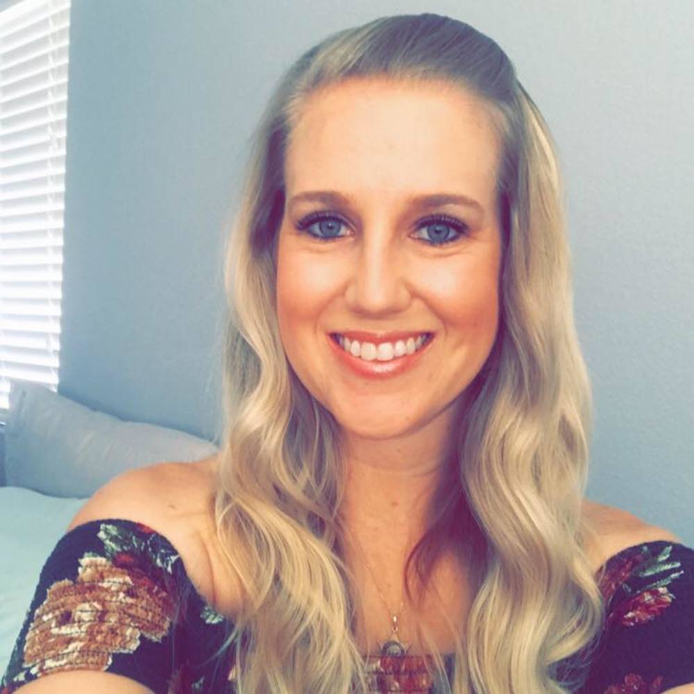 Meet your Posher, Hilary